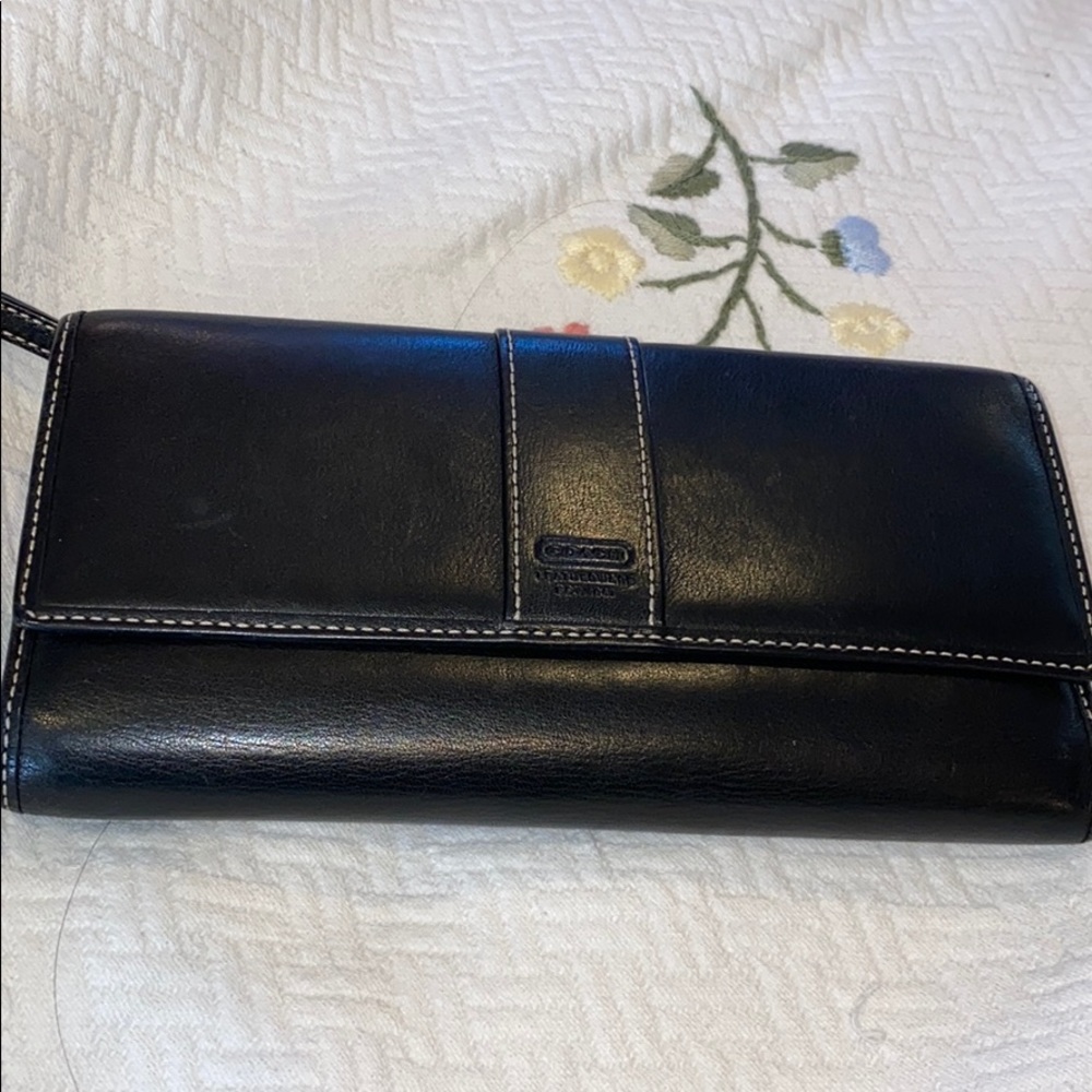 Black coach classic leather wallet
